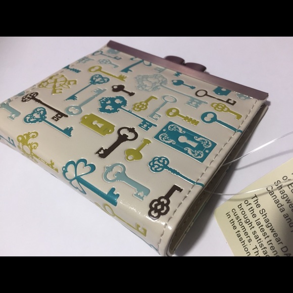 NWT Cream Coin Purse - Skeleton Key Kiss Lock Wallet - Picture 5 of 6